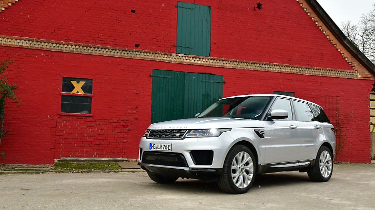 Der Range Rover Sport erfreut als P400e nicht nur mit elektrischem Vortrieb.