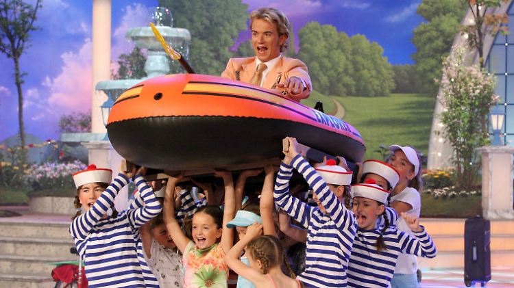 Sollte Florian Silbereisen lieber beim Schlauchboot bleiben?