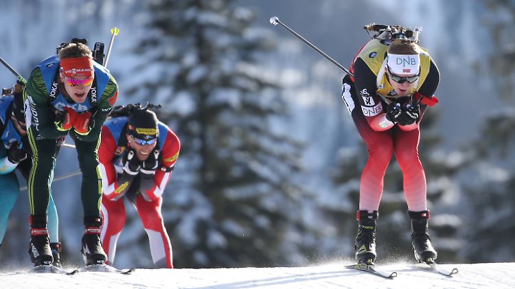 Für Benedikt Doll (l.) lief im Sprint von Antholz exakt gar nix zusammen.