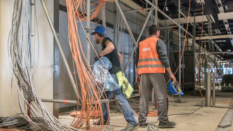 Am BER gelten die Arbeiten an Kabeln für die Notstromversorgung und die Sicherheitsbeleuchtung für kritisch.