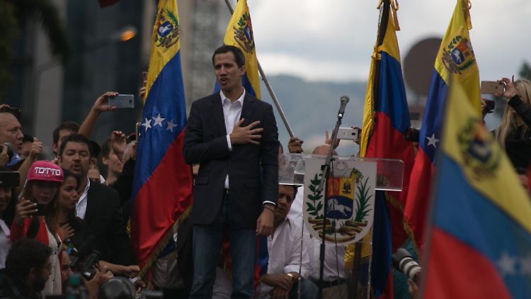 Juan Guaidó appelliert an das venezolanische Militär.