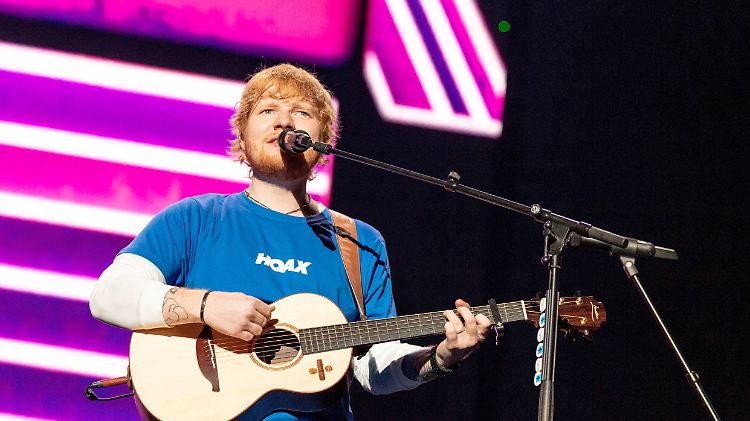 Dürfte der Feuerwehr dankbar sein: Ed Sheeran. Hier ist er bei einem Auftritt in Wilwaukee in den USA.