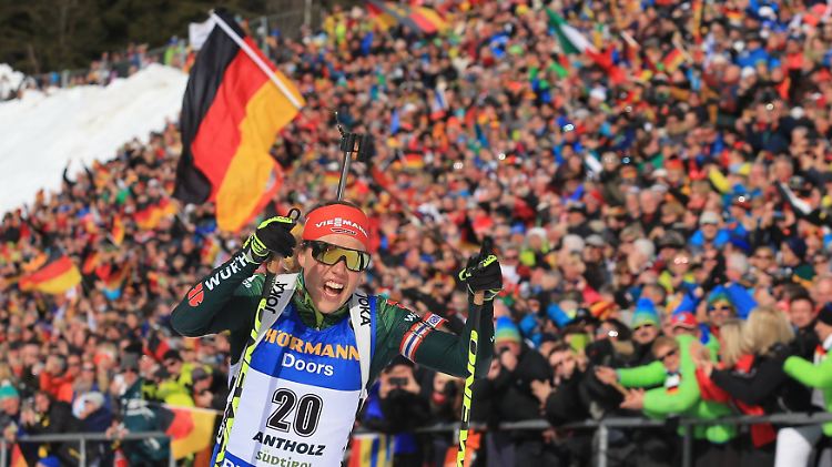 Nach fast einem Jahr Wartezeit stand Laura Dahlmeier im Massenstart von Antholz wieder ganz oben auf einem Weltcup-Treppechen.