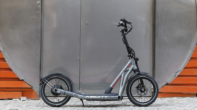 Ab Februar kann der X2City von BMW beim Händler erworben werden.