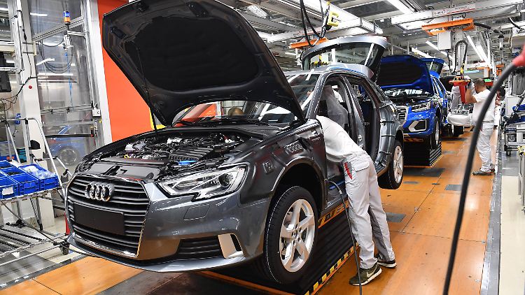 Audi schreibt den Beschäftigten einen Teil der ausgefallenen zeit gut.