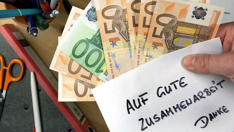 Es gebe "einen klaren Zusammenhang zwischen zunehmender Korruption und einem Verfall von Demokratien und rechtsstaatlichen Strukturen".