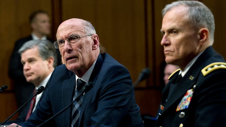 Geheimdienstkoordinator Daniel Coats (M) im US-Senat.