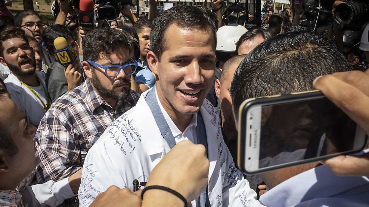 Interimspräsident Juan Guaidó nahm am Mittwoch an Protesten in seinem Heimatland teil.