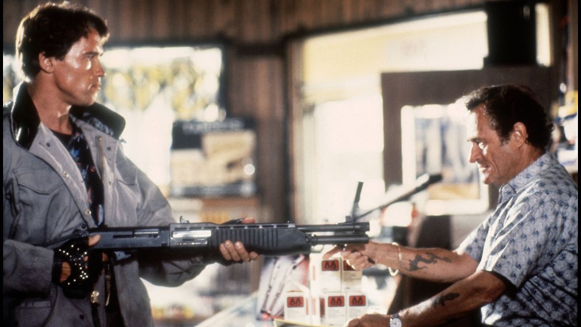 Dick Miller (r.) in "Terminator".