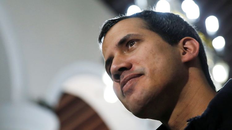 Für die EU-Parlamentarier ist Juan Guaidó zurecht Übergangspräsident.