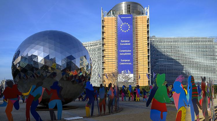 Die EU-Kommission hat acht Banken im Blick, zwischen denen illegale Absprachen gelaufen sein könnten.
