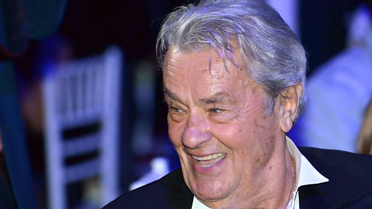 Muss er seinen Dresden-Besuch absagen? Alain Delon.