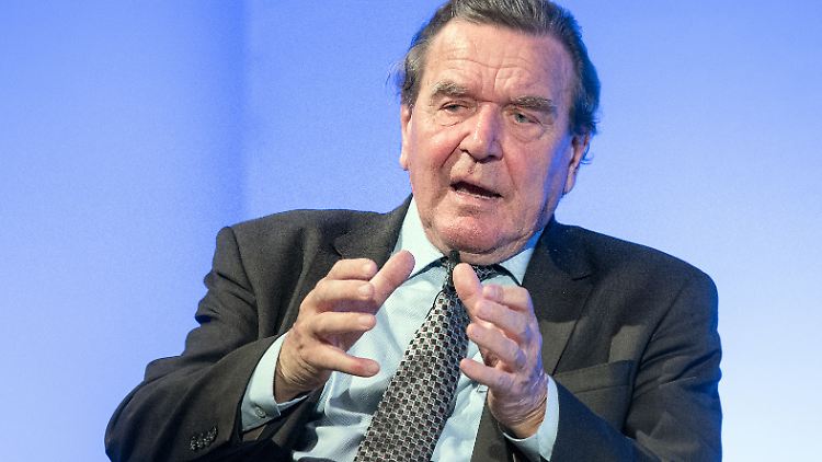 Altkanzler Gerhard Schröder ist kein Freund der aktuellen SPD-Parteichefin.