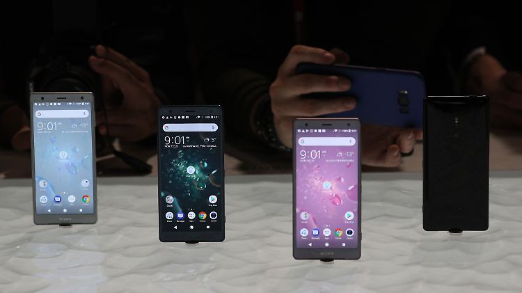 Sony verkaufte im Weihnachtsquartal nur einen Bruchteil der Handys, die die Konkurrenz absetzte.