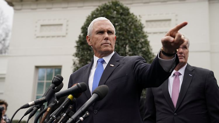 Maduros Herrschaft müsse enden "und zwar jetzt", so Pence. 