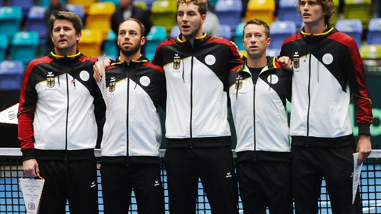 Für die Davis-Cup-Endrunde im November muss Teamchef Michael Kohlmann (l.) sein Team umbauen. Zverev will definitiv nicht in Madrid spielen.