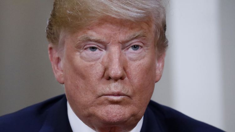 Vier von 16 Krediten an seine Firmen, zu denen Trump im Jahr 2016 Angaben machte, kamen von der Deutschen Bank.