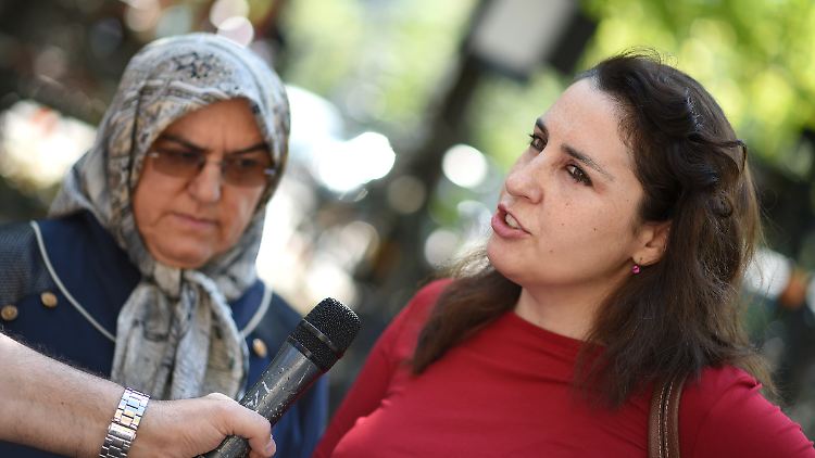 Als Anwälting von NSU-Opfern hat sich Seda Basay-Yildiz einen Namen gemacht. Seit Monaten ist sie Zielscheibe von Rechtsextremen, die aus Kreisen der Frankfurter Polizei stammen könnten.