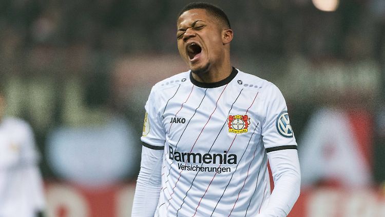 Der Ärger muss raus: Leon Bailey und seine Leverkusener versemmeln das Pokal-Achtelfinale.