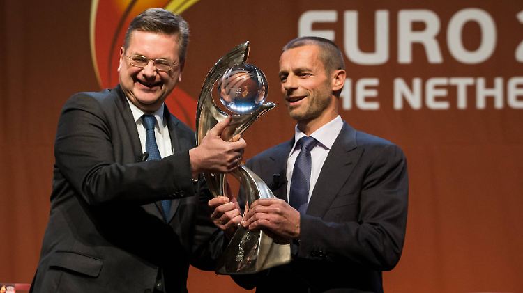 Grindel und Ceferin bleiben Führungspersonen der Uefa.
