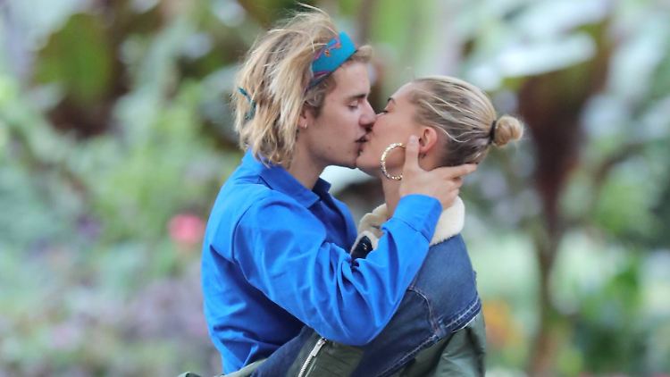 Bis über beide Ohren verliebt: Die Biebers