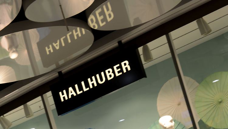 Die Modekette Hallhuber bleibt vorerst im laufenden Geschäftsbetrieb.