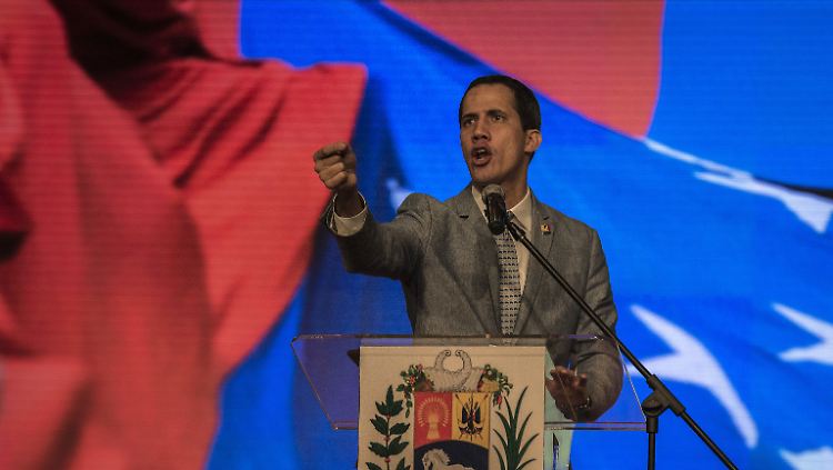 Guaidó will "alles Notwendige" tun, um Menschenleben zu retten.