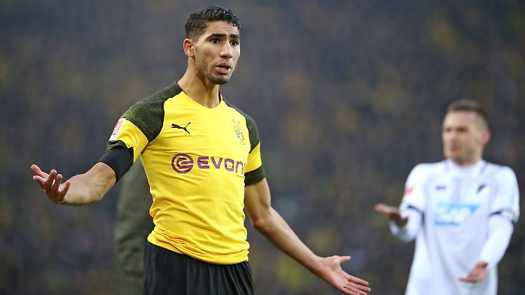 Was soll das? Achraf Hakimi, Borussia Dortmund.
