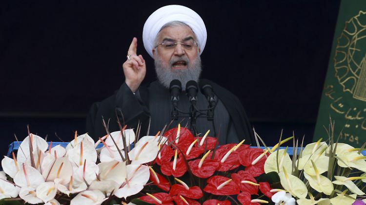 Staatspräsident Ruhani wetterte in einer Rede gegen die Feinde des Iran und kündigte mehr Aufrüstung an.