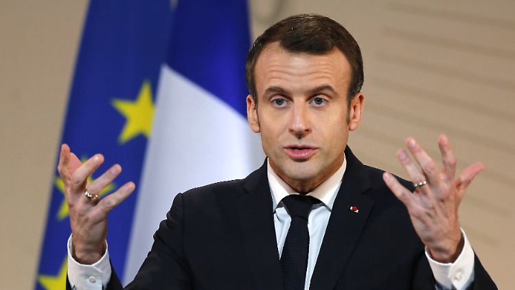 Mit Emelien verliert Macron binnen weniger Wochen einen weiteren alten Weggefährten.