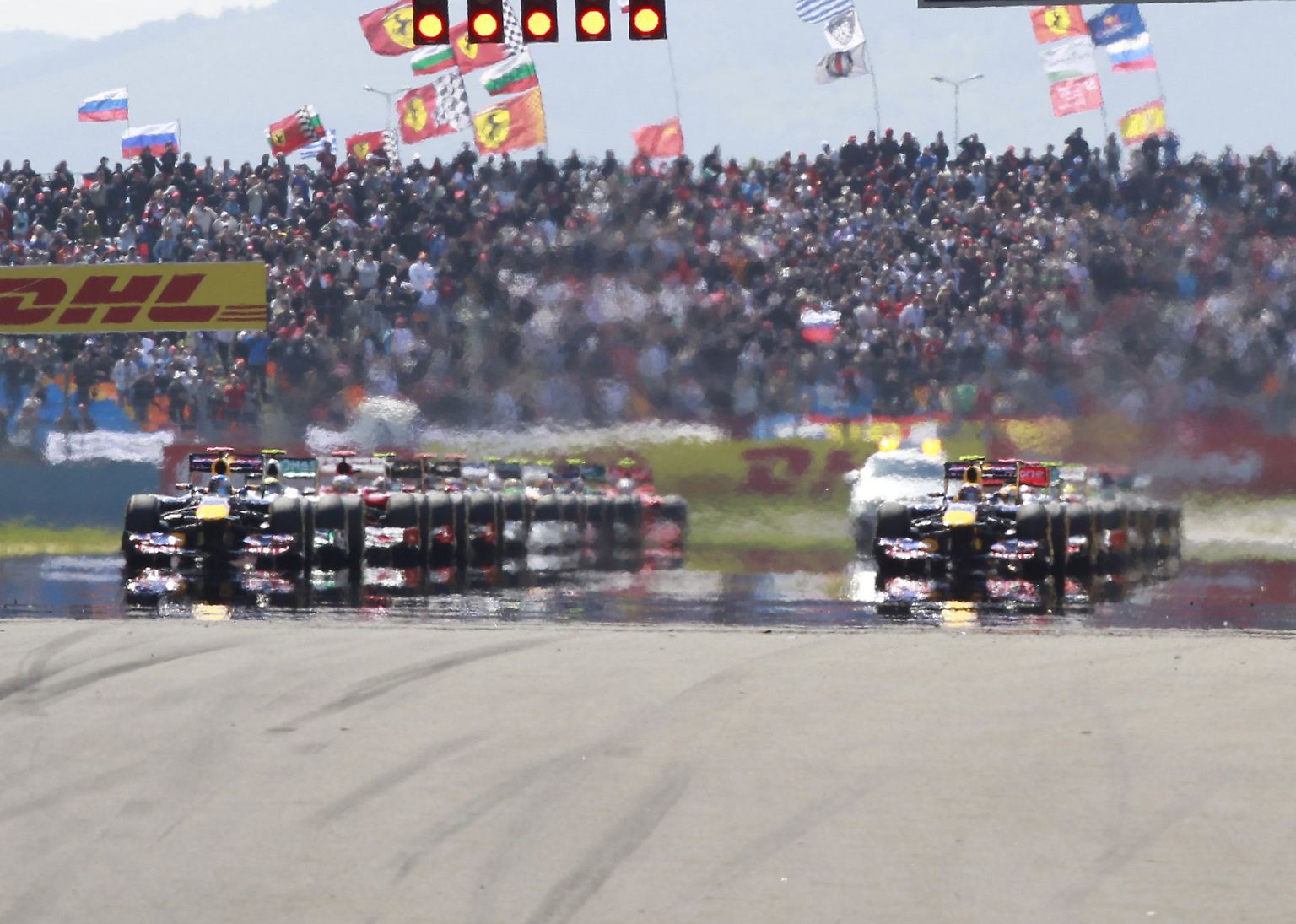Die Königsklasse des Motorsports geht in die nächste Runde. Doch bevor am 17. März das erste Rennen im australischen Melbourne startet, wird getestet, was in den letzten Monaten entwickelt wurde. Wir stellen die neuen Fahrer und Boliden der Saison 2019/20 vor.