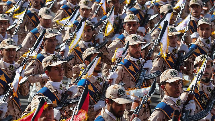 Die Revolutionsgarden sind ein paramilitärische Organisation zum Schutz des iranischen Regimes.