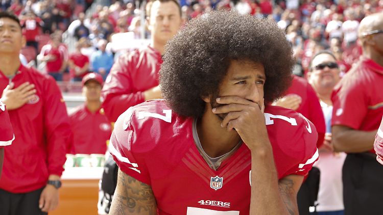 Im März 2017 wurde Kaepernick von seinem Verein entlassen. Seither wartet er auf einen neuen Job.