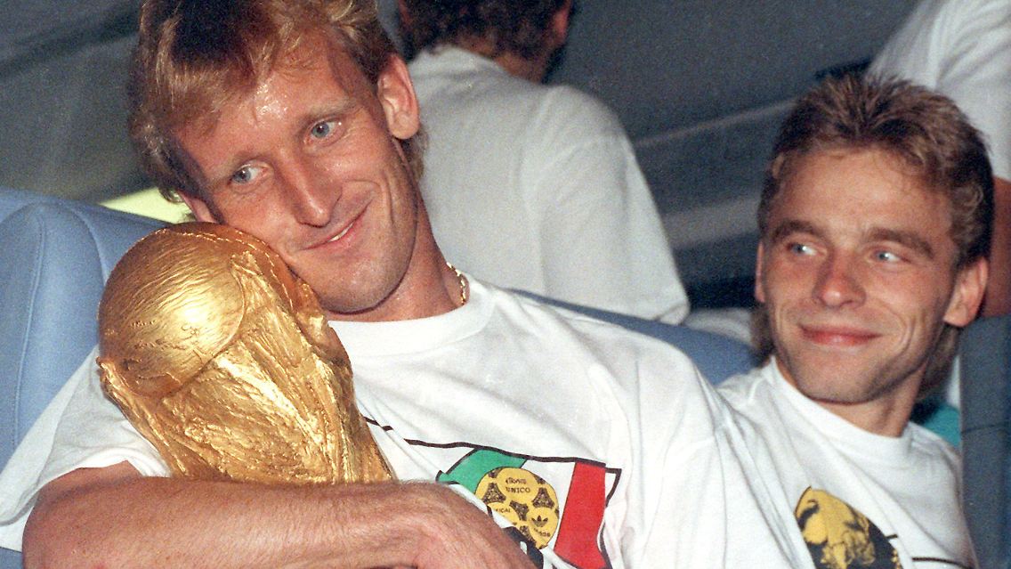 Andi Brehme verdankt Deutschland seinen dritten Fußball-Weltmeistertitel.