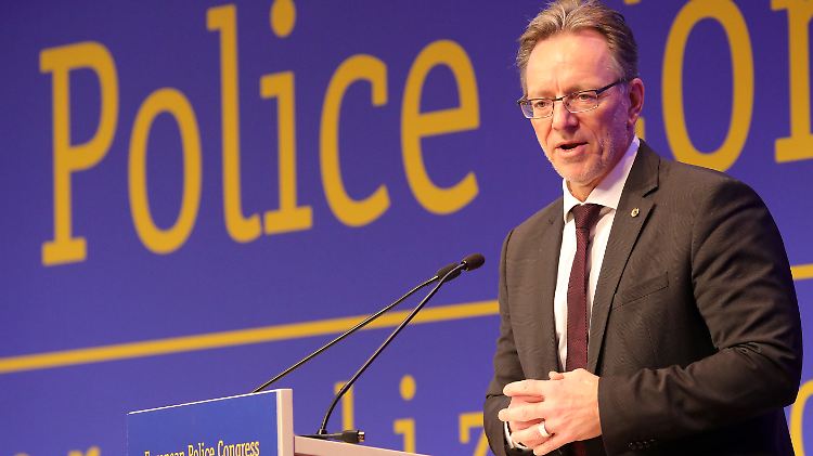 BKA-Chef Münch betont, dass Probleme, die innerhalb von Jahren entstanden sind, nicht innerhalb von Tagen gelöst werden können.