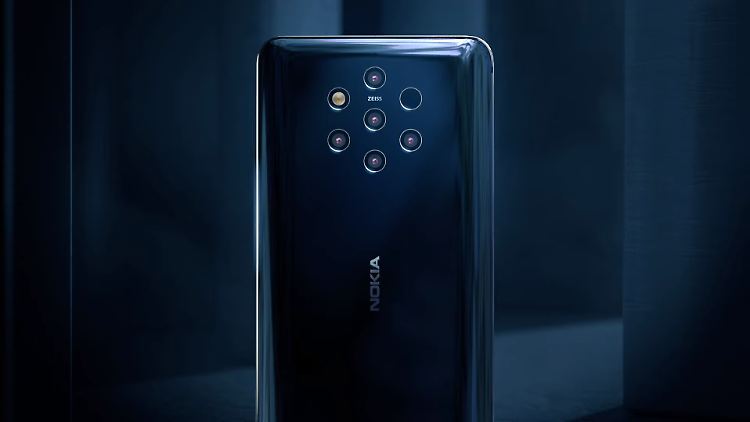 Das Nokia 9 Pureview hat fünf Kameras auf der Rückseite. 