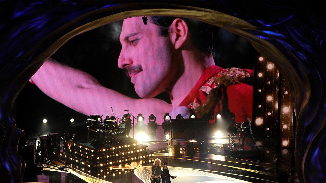 "We Will Rock You" und "We Are the Champions" hallen durch das berühmte Dolby Theatre zur Eröffnung der 91. Oscar-Verleihung. Ein passender Einstieg als die fulminante Show-Einlage von Queen mit Adam Lambert als Sänger hätte kaum gewählt werden können, ...