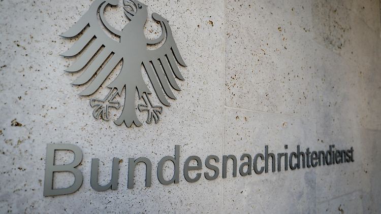 Vor allem den starken Zuzug nigerianischer Asylbewerber sieht der BND mit Sorge.