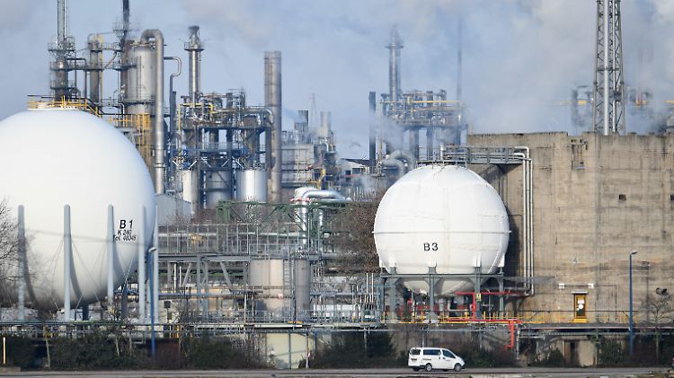 Das Werk Ludwigshafen litt unter dem niedrigen Rheinpegel.