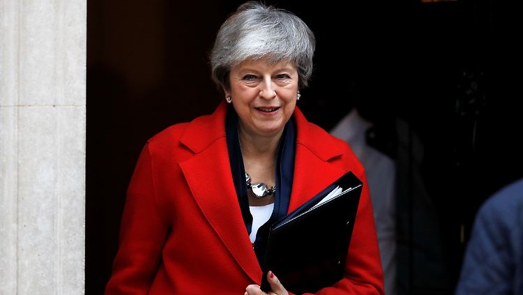 Theresa May hat eine Verschiebung des Brexits in Spiel gebracht. Nun will das Unterhaus sie festnageln.