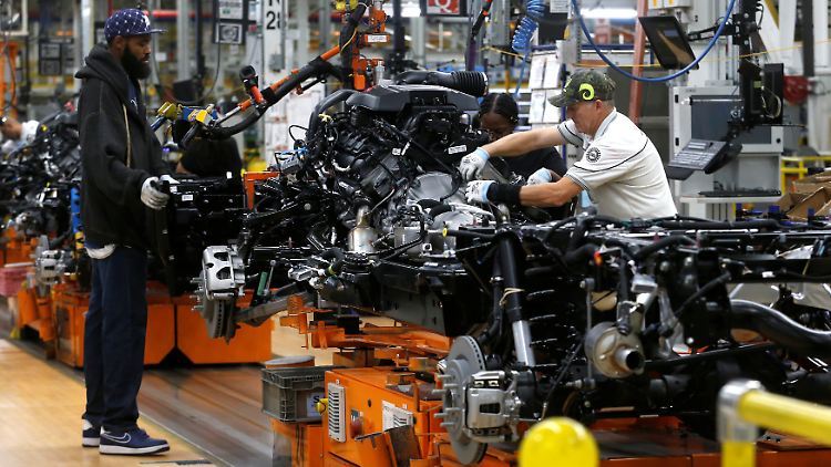 Arbeiter in einem Werk von Fiat Chrysler in Michigan.
