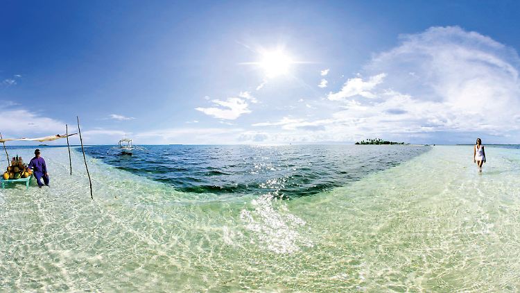 Panglao Bay.