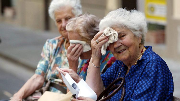 Italienische Seniorinnen: Die Rentenreform der Regierung kostet viel Geld.