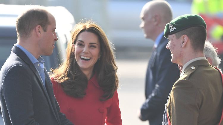 In Belfast war man hocherfreut über den spontanen Besuch von Prinz William und Herzogin Kate.