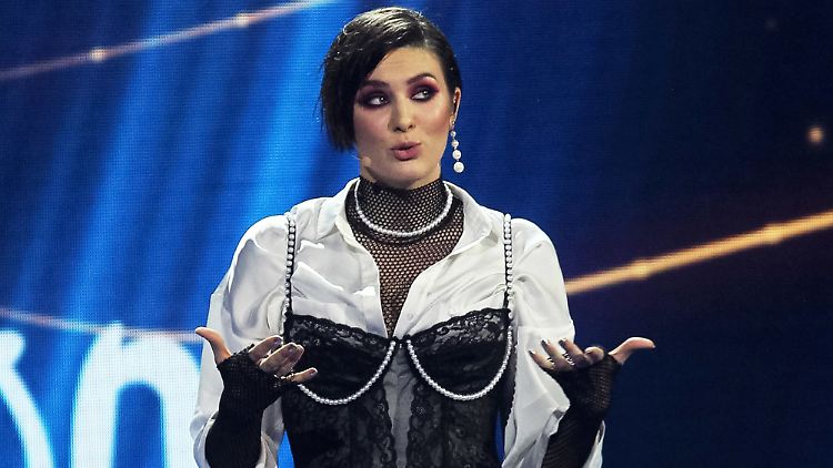 Sängerin Maruv nach ihrem Auftritt beim nationalen Vorentscheid.