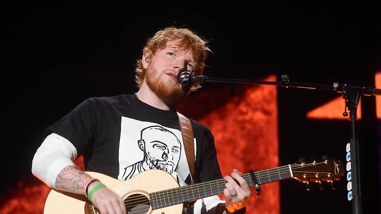 Ed Sheeran ist seit 2015 glücklich vergeben - und womöglich schon verheiratet.