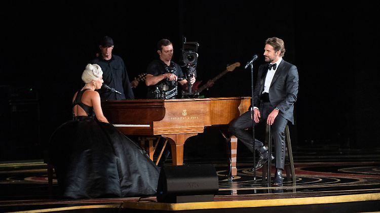 Alles nur gespielt? Lady Gaga und Bradley Cooper hätten allein dafür auch den Schauspiel-Oscar verdient.