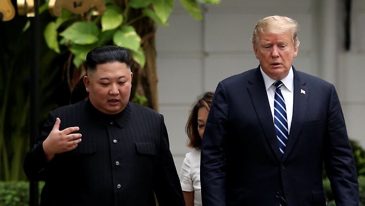 Kim Jong Un und Donald Trump kürzten ihr Treffen nach Differenzen ab.