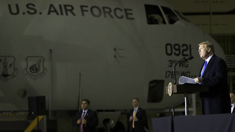Trump hatte bereits im Dezember angekündigt, die rund 2000 US-Soldaten in Syrien abzuziehen, weil der IS besiegt sei.
