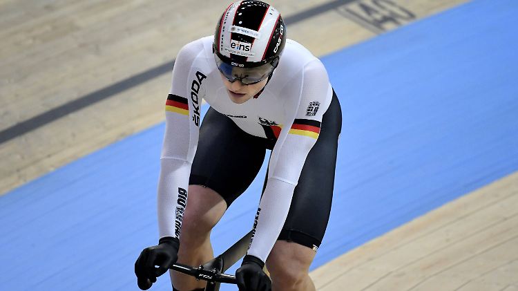 Stefan Bötticher kann sich über eine bronzene WM-Medaille im Keirin freuen.